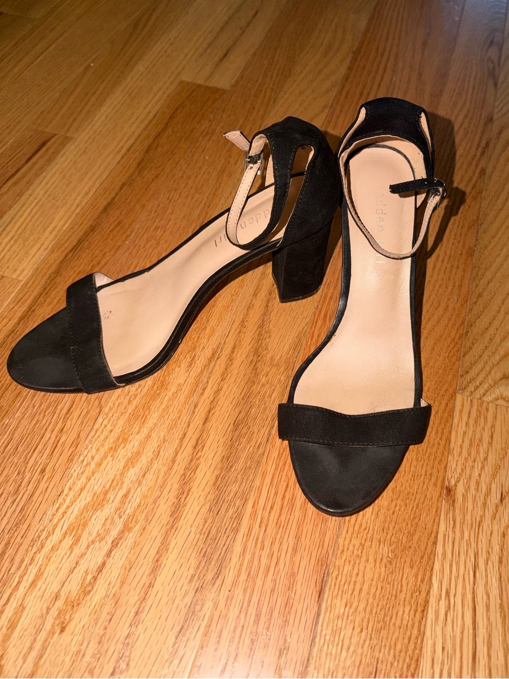 Madden Girl Black Block Heel Sandals 9.5